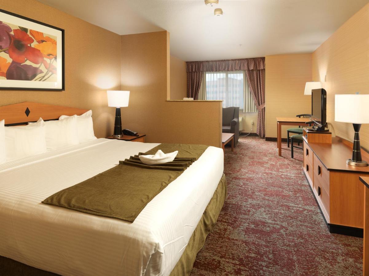 Crystal Inn Hotel & Suites - Midvalley Murray Εξωτερικό φωτογραφία